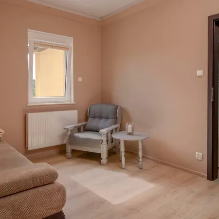 Miedzy Borem A Jeziorem Holiday home